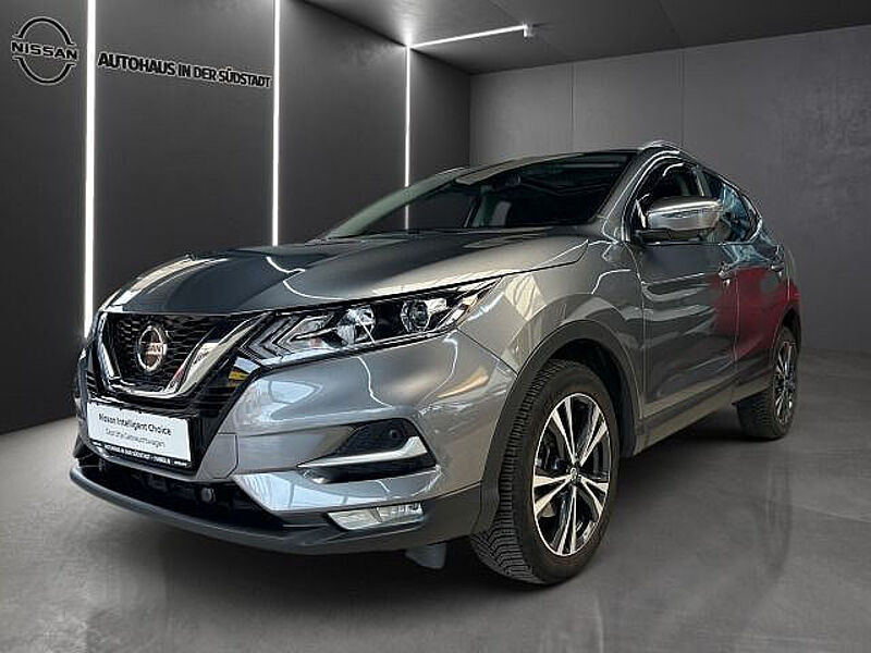 Nissan Qashqai Zama 1.3 DIG-T, Kamera, SH, AHK, Navi