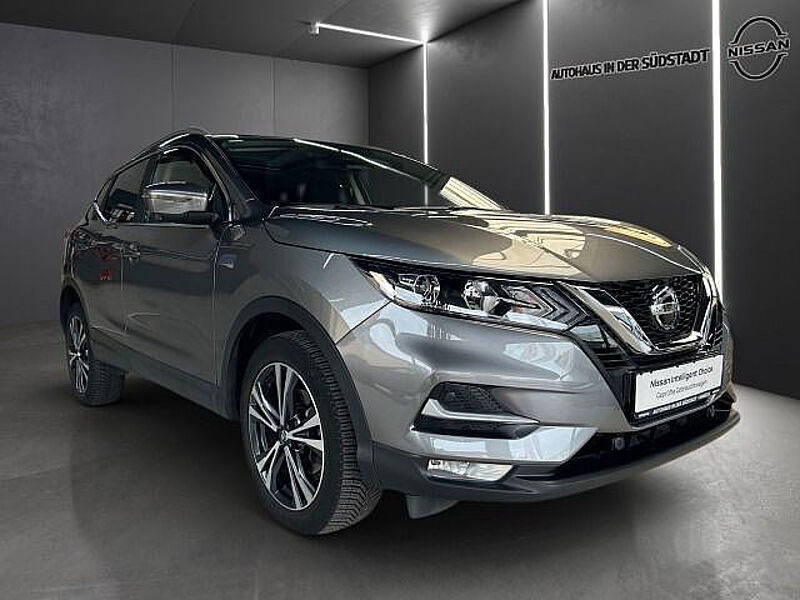 Nissan Qashqai Zama 1.3 DIG-T, Kamera, SH, AHK, Navi